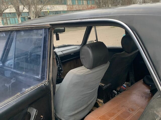 Черный ВАЗ 2106, объемом двигателя 1.6 л и пробегом 400 тыс. км за 475 $, фото 1 на Automoto.ua