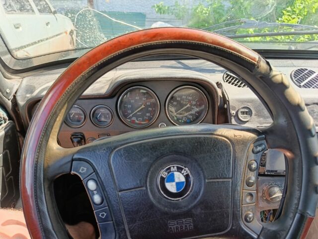 Чорний ВАЗ 2106, об'ємом двигуна 2 л та пробігом 1000 тис. км за 341 $, фото 1 на Automoto.ua