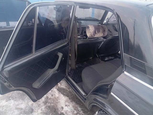 Чорний ВАЗ 2106, об'ємом двигуна 1.5 л та пробігом 688 тис. км за 1200 $, фото 1 на Automoto.ua