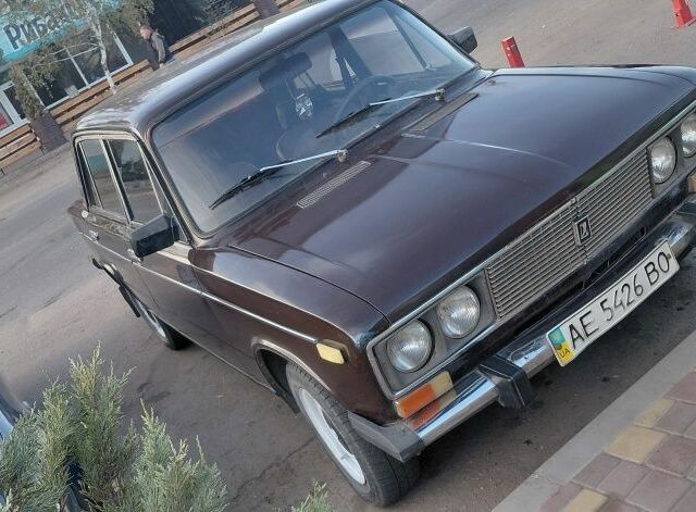 Коричневый ВАЗ 2106, объемом двигателя 1.3 л и пробегом 345 тыс. км за 680 $, фото 1 на Automoto.ua