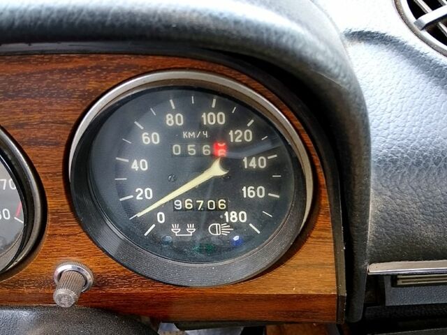 Красный ВАЗ 2106, объемом двигателя 16 л и пробегом 0 тыс. км за 1200 $, фото 1 на Automoto.ua