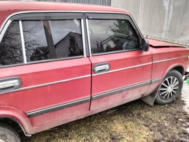 Красный ВАЗ 2106, объемом двигателя 1.6 л и пробегом 300 тыс. км за 694 $, фото 1 на Automoto.ua