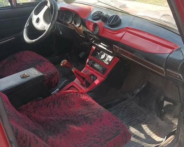 Красный ВАЗ 2106, объемом двигателя 1.5 л и пробегом 700 тыс. км за 350 $, фото 1 на Automoto.ua