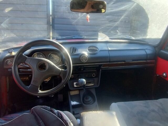 Красный ВАЗ 2106, объемом двигателя 1 л и пробегом 64 тыс. км за 574 $, фото 1 на Automoto.ua