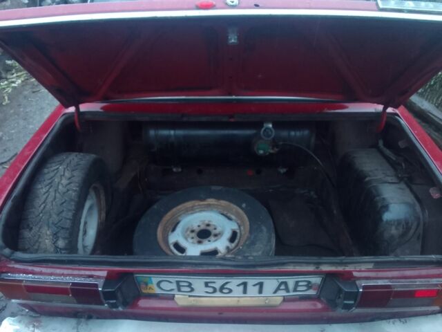 Красный ВАЗ 2106, объемом двигателя 1.5 л и пробегом 231 тыс. км за 722 $, фото 1 на Automoto.ua