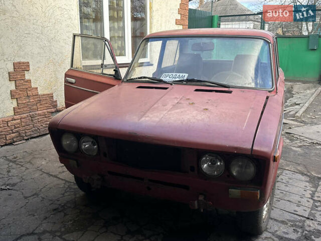 Красный ВАЗ 2106, объемом двигателя 1.5 л и пробегом 300 тыс. км за 141 $, фото 1 на Automoto.ua