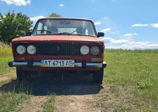 Красный ВАЗ 2106, объемом двигателя 1.5 л и пробегом 110 тыс. км за 280 $, фото 1 на Automoto.ua