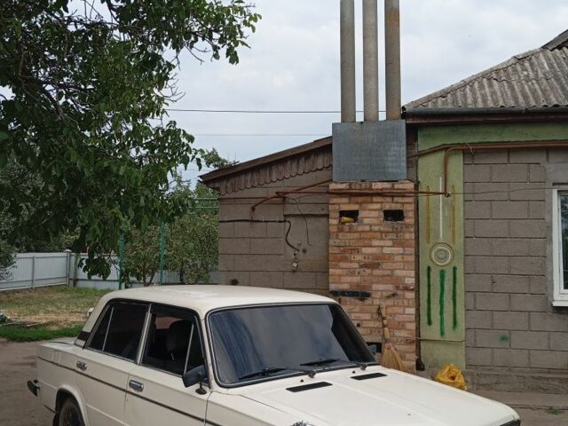 Красный ВАЗ 2106, объемом двигателя 3 л и пробегом 500 тыс. км за 889 $, фото 1 на Automoto.ua