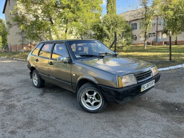 Красный ВАЗ 2106, объемом двигателя 1.5 л и пробегом 62 тыс. км за 802 $, фото 1 на Automoto.ua
