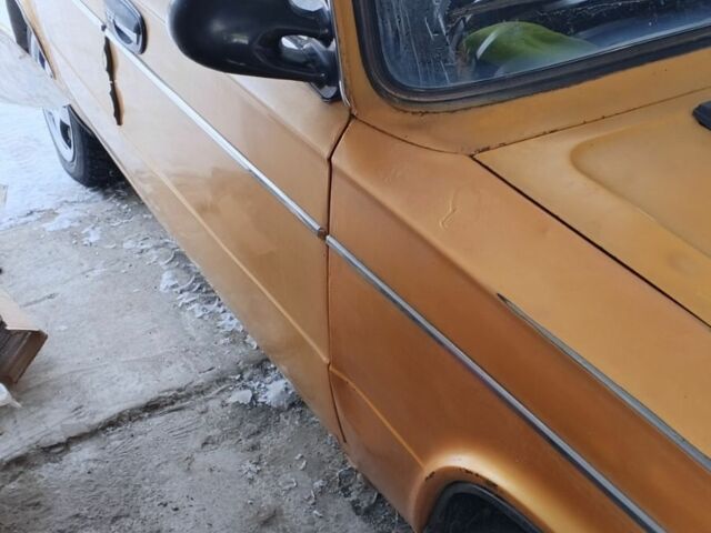 Желтый ВАЗ 2106, объемом двигателя 3 л и пробегом 150 тыс. км за 652 $, фото 1 на Automoto.ua