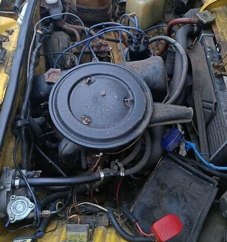 Желтый ВАЗ 2106, объемом двигателя 1.5 л и пробегом 150 тыс. км за 300 $, фото 1 на Automoto.ua