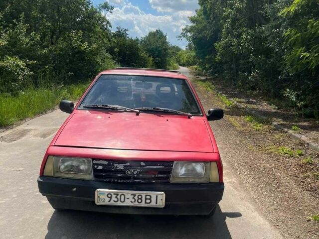 Жовтий ВАЗ 2106, об'ємом двигуна 1.6 л та пробігом 19 тис. км за 600 $, фото 1 на Automoto.ua
