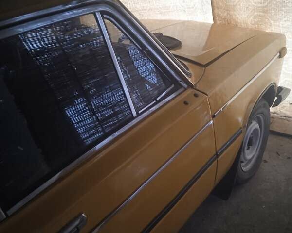 Жовтий ВАЗ 2106, об'ємом двигуна 1.6 л та пробігом 100 тис. км за 800 $, фото 1 на Automoto.ua