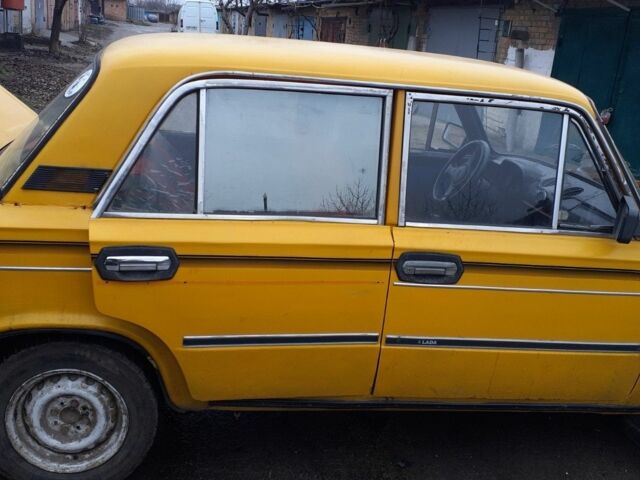 Желтый ВАЗ 2106, объемом двигателя 1.2 л и пробегом 111 тыс. км за 650 $, фото 1 на Automoto.ua