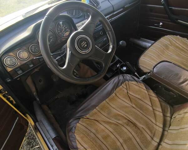 Желтый ВАЗ 2106, объемом двигателя 1.5 л и пробегом 150 тыс. км за 800 $, фото 1 на Automoto.ua