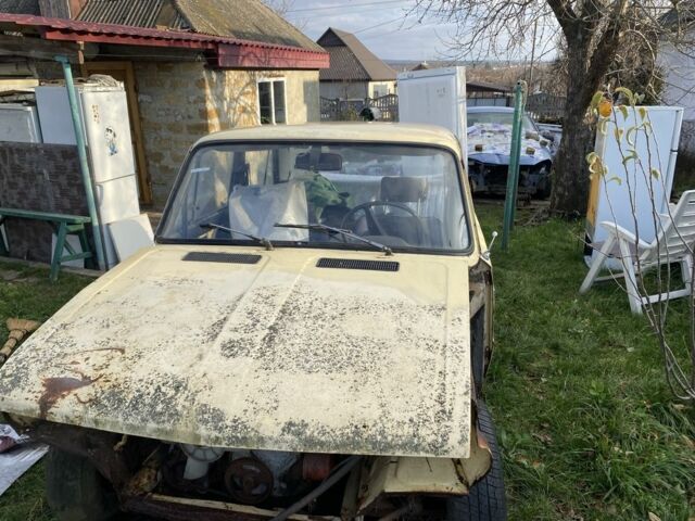 Желтый ВАЗ 2106, объемом двигателя 1.5 л и пробегом 3 тыс. км за 357 $, фото 1 на Automoto.ua