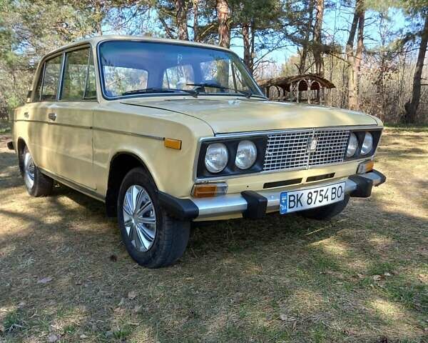 Желтый ВАЗ 2106, объемом двигателя 1.3 л и пробегом 102 тыс. км за 750 $, фото 1 на Automoto.ua