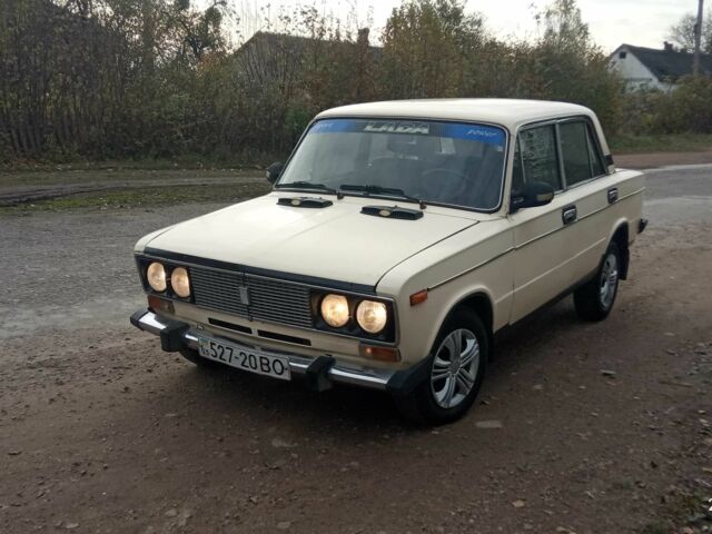 Желтый ВАЗ 2106, объемом двигателя 1.3 л и пробегом 330 тыс. км за 518 $, фото 1 на Automoto.ua