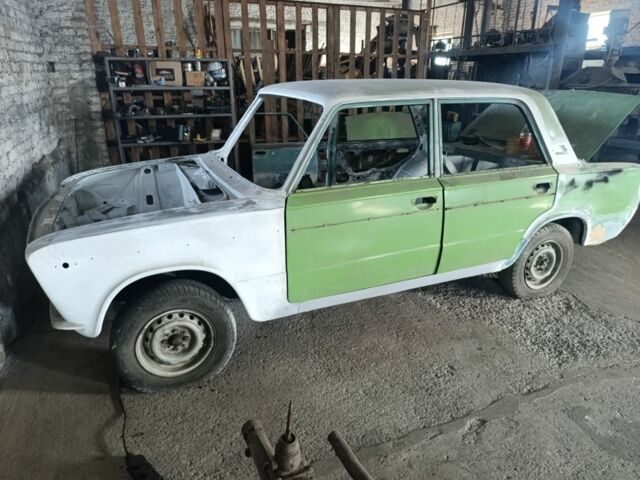 Зеленый ВАЗ 2106, объемом двигателя 0 л и пробегом 1 тыс. км за 1000 $, фото 1 на Automoto.ua