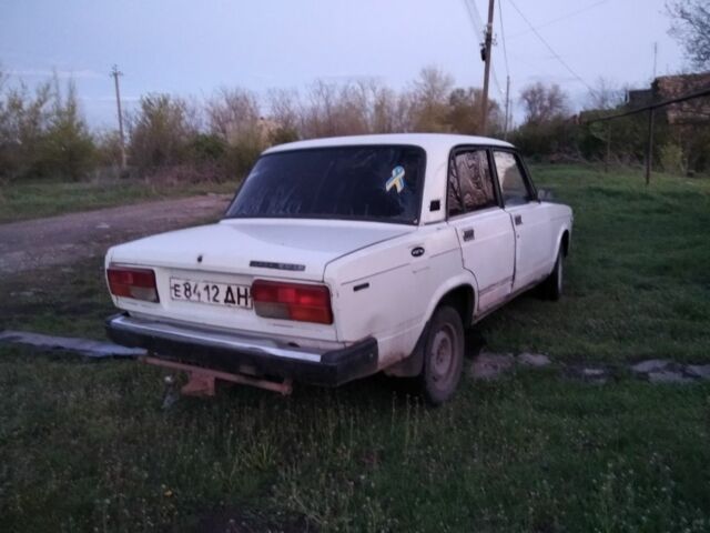 Белый ВАЗ 2107, объемом двигателя 0 л и пробегом 1 тыс. км за 687 $, фото 1 на Automoto.ua