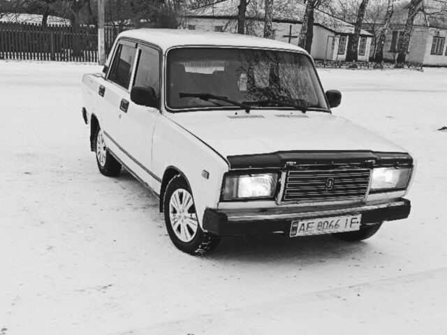 Белый ВАЗ 2107, объемом двигателя 1.5 л и пробегом 20 тыс. км за 790 $, фото 1 на Automoto.ua