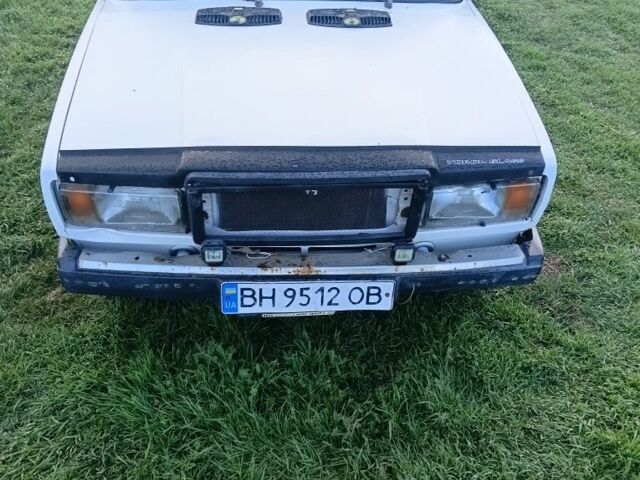 Білий ВАЗ 2107, об'ємом двигуна 0 л та пробігом 1000 тис. км за 800 $, фото 1 на Automoto.ua