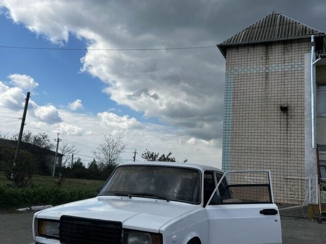 Белый ВАЗ 2107, объемом двигателя 1.3 л и пробегом 84 тыс. км за 650 $, фото 1 на Automoto.ua