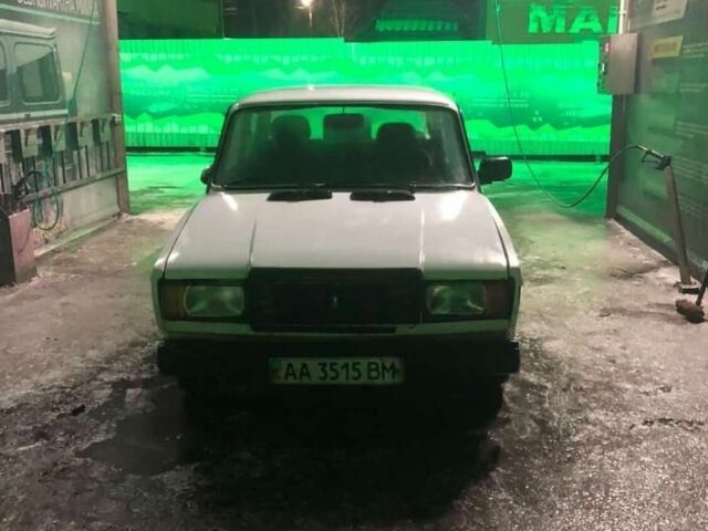 Белый ВАЗ 2107, объемом двигателя 0 л и пробегом 50 тыс. км за 200 $, фото 1 на Automoto.ua
