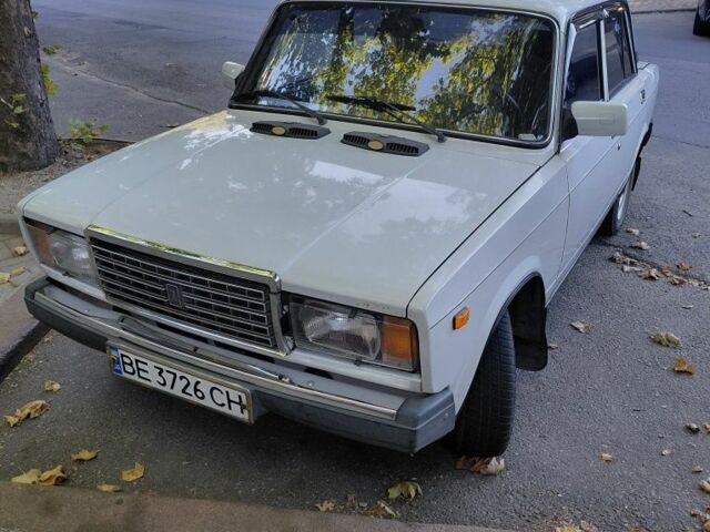 Белый ВАЗ 2107, объемом двигателя 1 л и пробегом 3 тыс. км за 1500 $, фото 1 на Automoto.ua