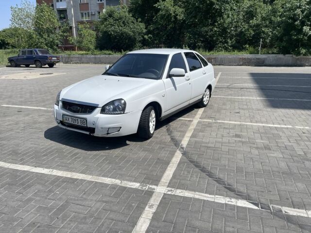 Белый ВАЗ 2107, объемом двигателя 1.6 л и пробегом 180 тыс. км за 2409 $, фото 1 на Automoto.ua