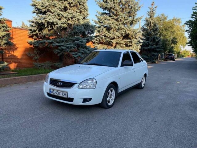 Білий ВАЗ 2107, об'ємом двигуна 1.6 л та пробігом 250 тис. км за 3000 $, фото 1 на Automoto.ua