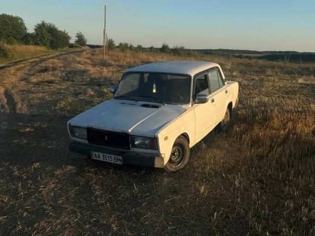 Білий ВАЗ 2107, об'ємом двигуна 1.5 л та пробігом 777 тис. км за 280 $, фото 1 на Automoto.ua