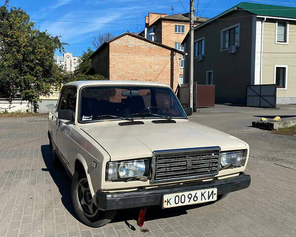 Белый ВАЗ 2107, объемом двигателя 1.5 л и пробегом 50 тыс. км за 770 $, фото 1 на Automoto.ua