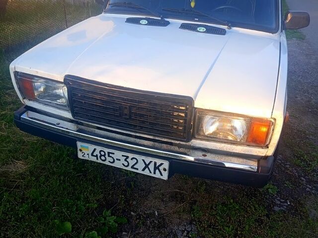 Белый ВАЗ 2107, объемом двигателя 1.5 л и пробегом 0 тыс. км за 700 $, фото 1 на Automoto.ua