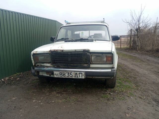 Белый ВАЗ 2107, объемом двигателя 0 л и пробегом 1 тыс. км за 271 $, фото 1 на Automoto.ua