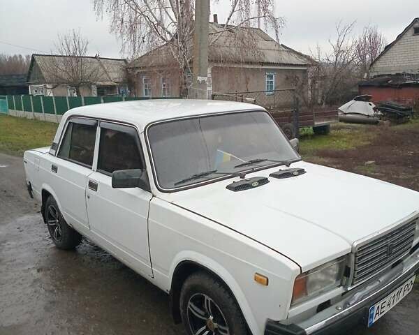 Белый ВАЗ 2107, объемом двигателя 1.5 л и пробегом 80 тыс. км за 710 $, фото 1 на Automoto.ua