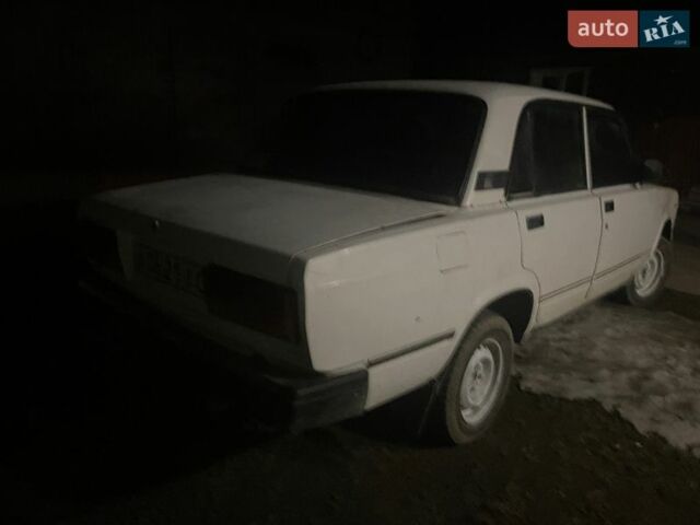 Белый ВАЗ 2107, объемом двигателя 1.5 л и пробегом 193 тыс. км за 450 $, фото 1 на Automoto.ua