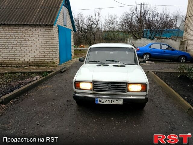 Белый ВАЗ 2107, объемом двигателя 1.5 л и пробегом 102 тыс. км за 1050 $, фото 1 на Automoto.ua