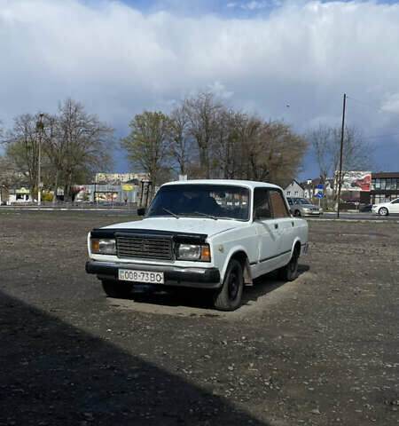 Белый ВАЗ 2107, объемом двигателя 1.5 л и пробегом 25 тыс. км за 296 $, фото 1 на Automoto.ua