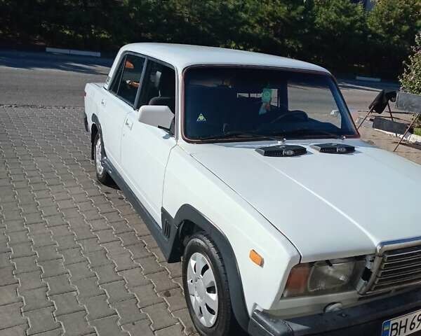 Белый ВАЗ 2107, объемом двигателя 1.3 л и пробегом 40 тыс. км за 800 $, фото 1 на Automoto.ua