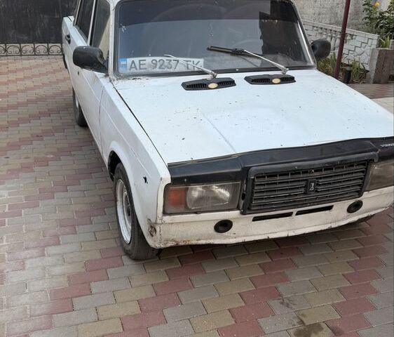 Белый ВАЗ 2107, объемом двигателя 1.5 л и пробегом 3 тыс. км за 224 $, фото 1 на Automoto.ua