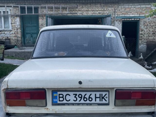 Белый ВАЗ 2107, объемом двигателя 1.3 л и пробегом 80 тыс. км за 500 $, фото 1 на Automoto.ua