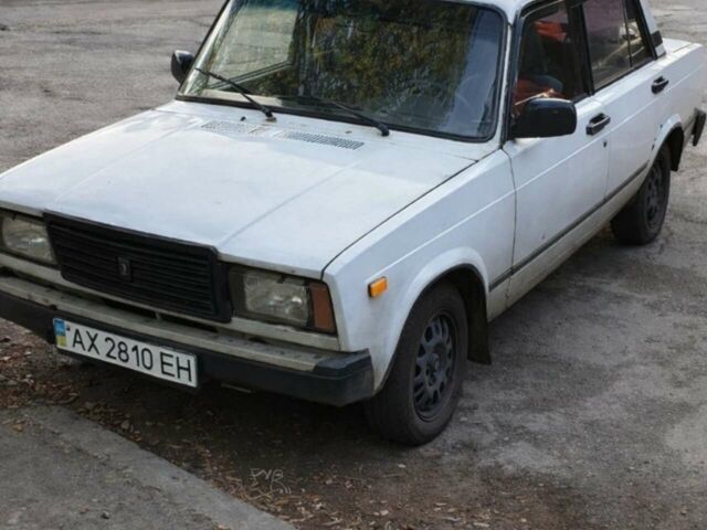 Білий ВАЗ 2107, об'ємом двигуна 1.45 л та пробігом 300 тис. км за 500 $, фото 1 на Automoto.ua
