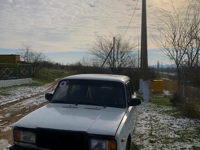 Белый ВАЗ 2107, объемом двигателя 1.6 л и пробегом 88 тыс. км за 650 $, фото 1 на Automoto.ua