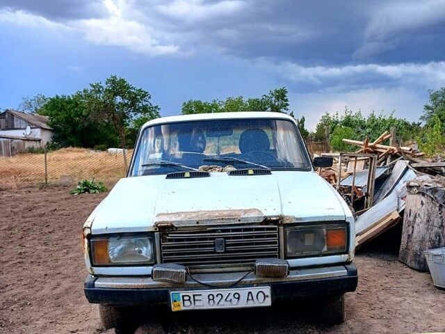 ВАЗ 2107 1985 в Снигиревке на Automoto.ua Белый ВАЗ 2107, объемом двигателя 1.5 л и пробегом 0 тыс. км за 360 $, фото 1 на Automoto.ua