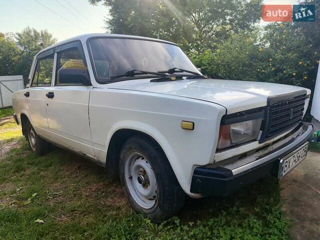 Белый ВАЗ 2107, объемом двигателя 1.3 л и пробегом 78 тыс. км за 700 $, фото 1 на Automoto.ua