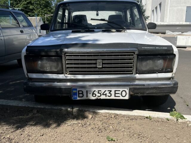 Белый ВАЗ 2107, объемом двигателя 8 л и пробегом 798 тыс. км за 900 $, фото 1 на Automoto.ua