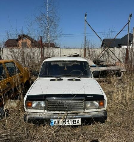 Белый ВАЗ 2107, объемом двигателя 1.5 л и пробегом 90 тыс. км за 650 $, фото 1 на Automoto.ua