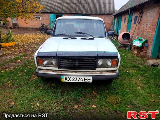 ВАЗ 2107 1986 в Краснокутске на Automoto.ua Белый ВАЗ 2107, объемом двигателя 1.5 л и пробегом 0 тыс. км за 600 $, фото 1 на Automoto.ua