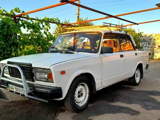 Белый ВАЗ 2107, объемом двигателя 1.5 л и пробегом 0 тыс. км за 750 $, фото 1 на Automoto.ua